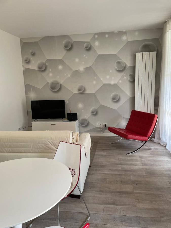 Casa Vacanze Esmeralda Zanica ภายนอก รูปภาพ